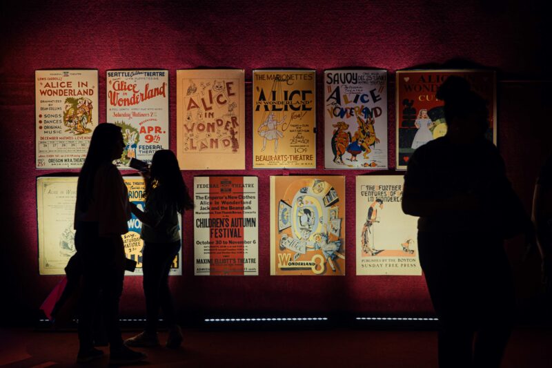 Exposição Trilogia das Aventuras: Alice