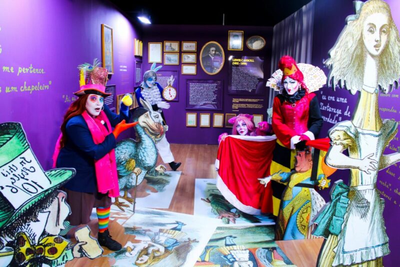 Exposição Trilogia das Aventuras: Alice