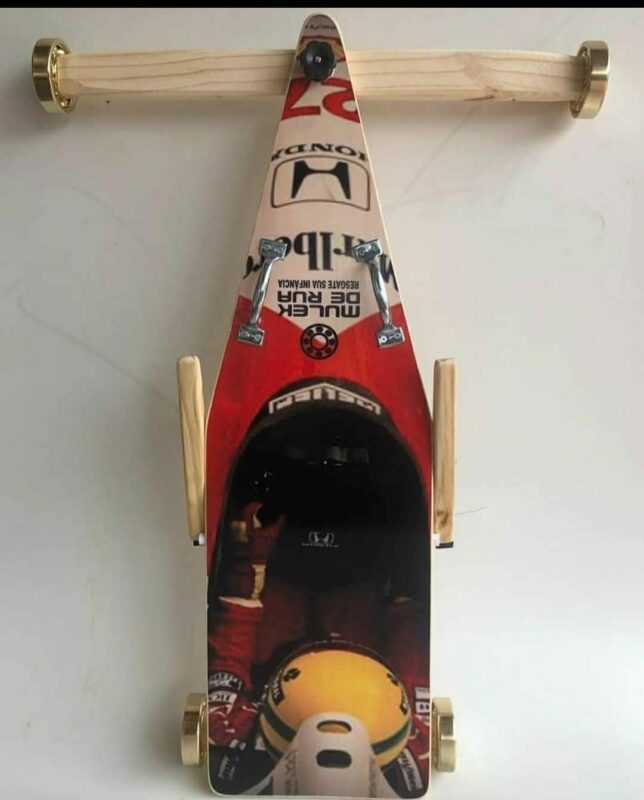 carrinho de rolimã modelo Cockpit do Senna