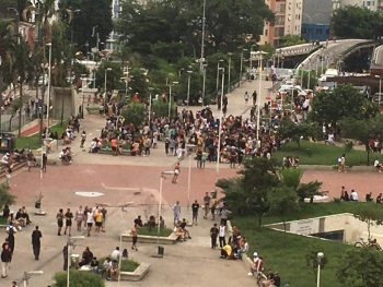 Praça Roosevelt virou ponto de encontro dos jovens no Carnaval 2021 em SP