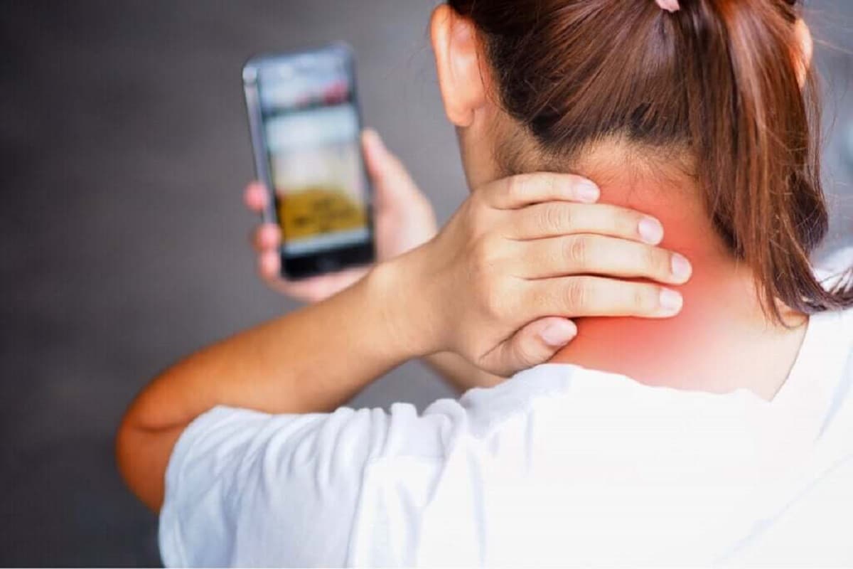 São Paulo para crianças - Celular pode causar a síndrome de text neck?!