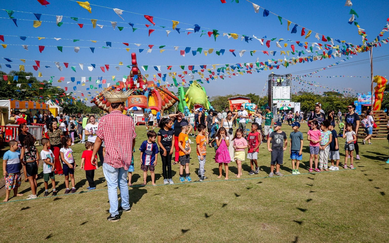 sp_criancas_festa_junina_familia_no_parque_11