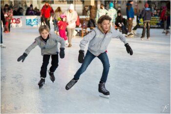 Natal no Jardim Pamplona Shopping tem oficinas, parque de insetos e pista de patinação no gelo