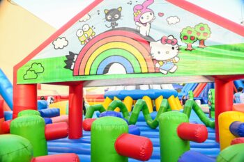 Parque inflável Hello Kitty e Amigos