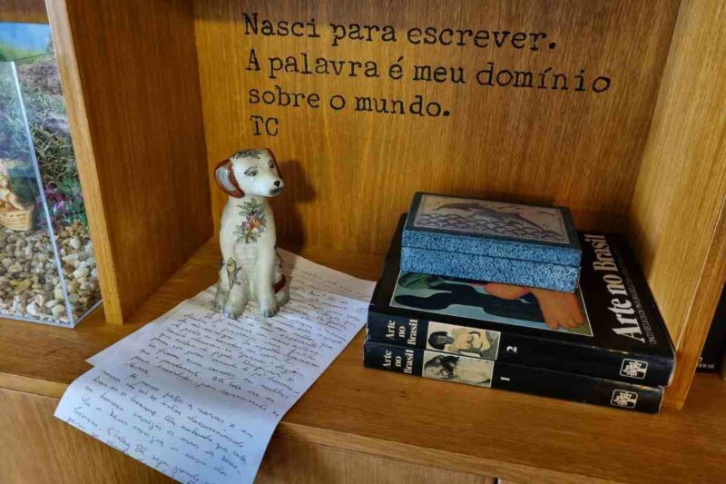 A Casa que Anda. Que mistérios tem Clarice?