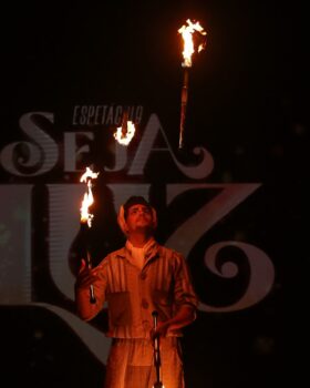 Espetáculo Seja Luz