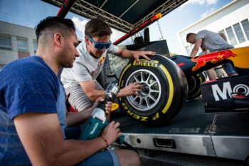 Desafio de Pit Stop da Red Bull Racing