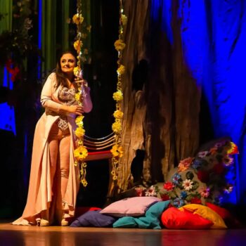 Hora da História com Carla Fioroni