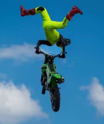 Nitro Circus faz show radical grátis em SP 