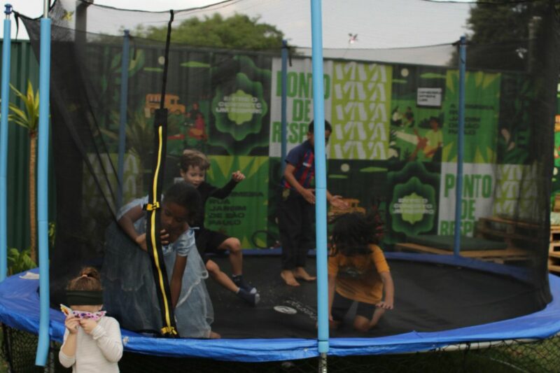 Praça Viva Caminhos da Lapa
