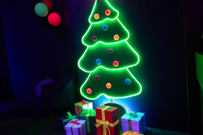 Pintando no escuro - Villa Glow