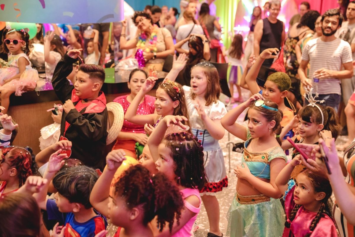 Carnaval infantil no Mogi Shopping,