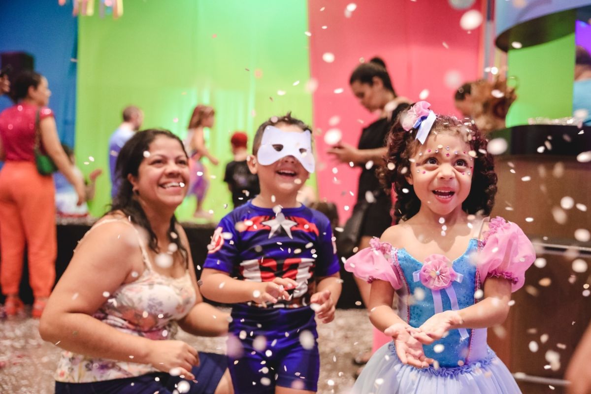 Carnaval infantil no Mogi Shopping,