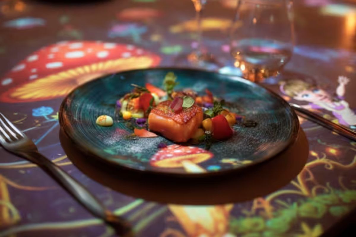 Sensory Feast: Uma Experiência Gastronômica Imersiva com Alice no País das Maravilhas