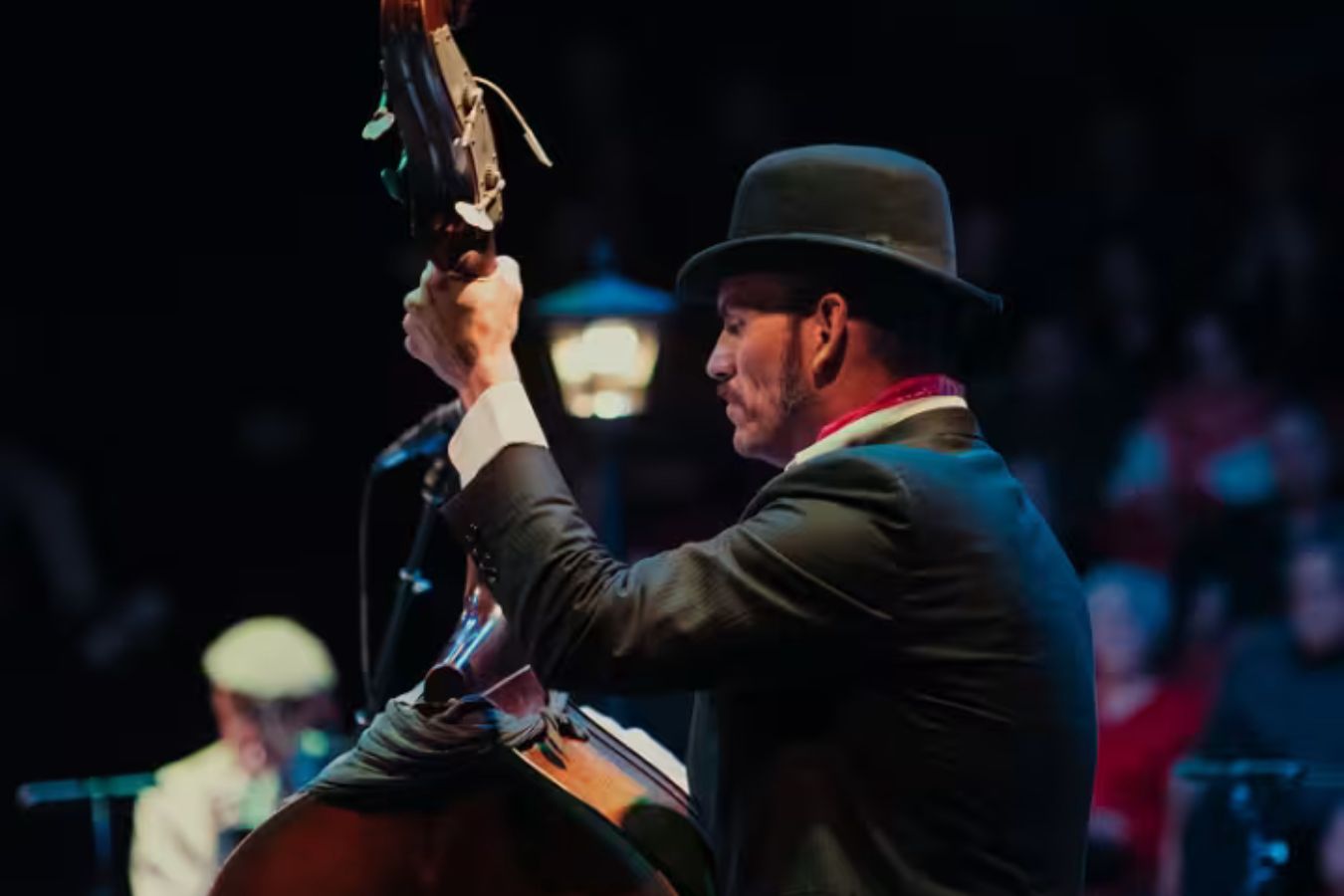 The Jazz Room: Um Tributo a Frank Sinatra e Louis Armstrong