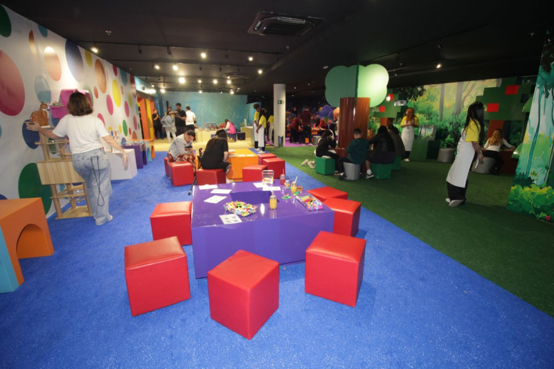 LEGO PET DAY CARE