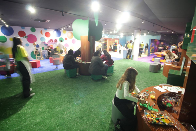 LEGO PET DAY CARE